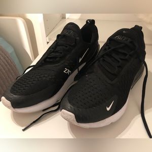 Nike Air max 270- Black- Men Size 8- excellent condition- worn twice